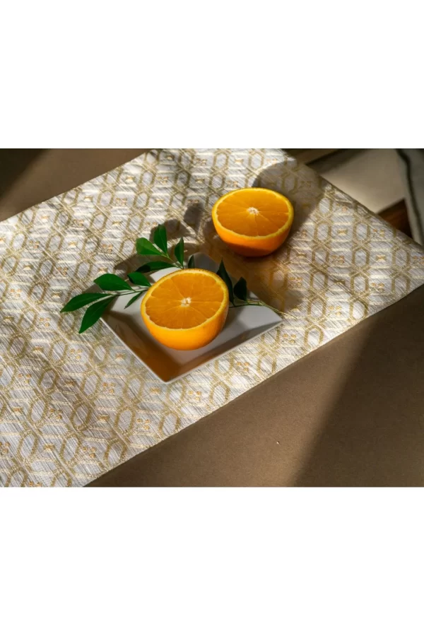 Tice Tose table runner 6 1